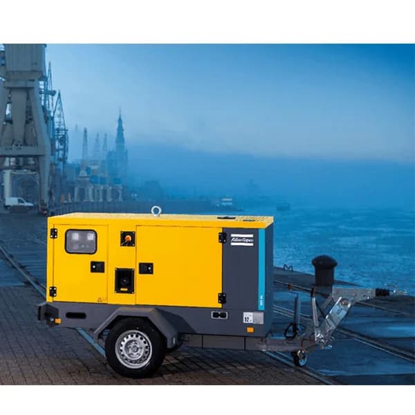 Aggregátor (230/400V, 14,02 kW/17,5 kVA)